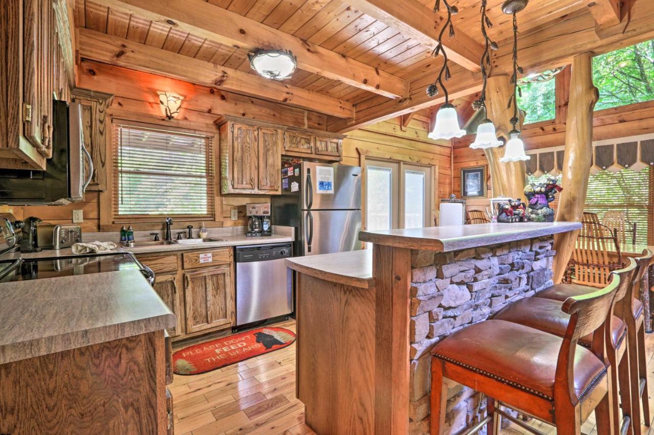 Pigeon Forge Getaway With Covered Patio And Hot Tub! Exterior foto
