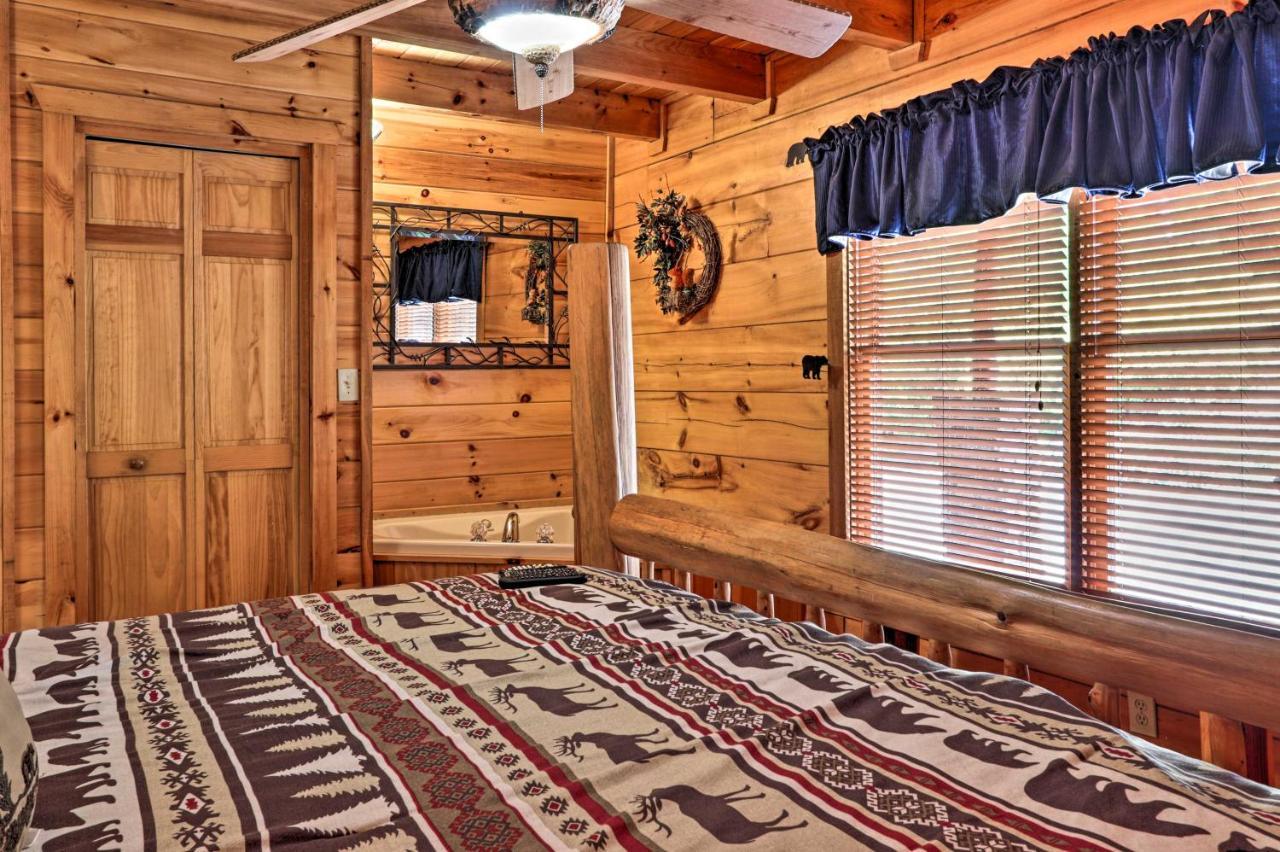 Pigeon Forge Getaway With Covered Patio And Hot Tub! Exterior foto